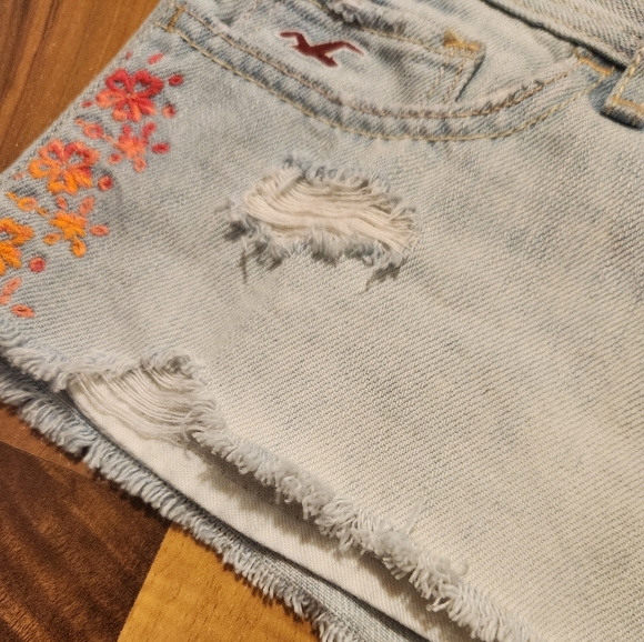 2/$20 Hollister jeans shorts with embroidered flowers - Picture 3 of 8